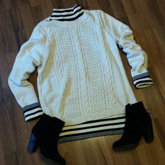 GAP Tops - {GAP} Striped Turtleneck